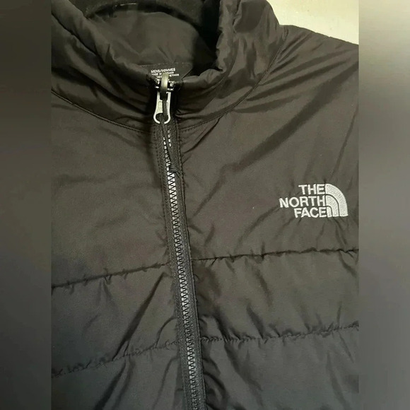 The North Face Men’s Aconcagua 3 Jacket - Picture 7 of 7